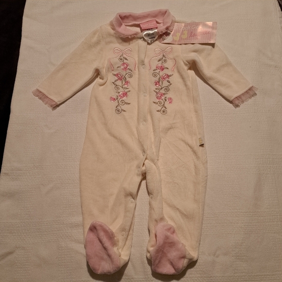 Duck Duck Goose girls 3-6 months velour footie, not sleepwear - Picture 1 of 7